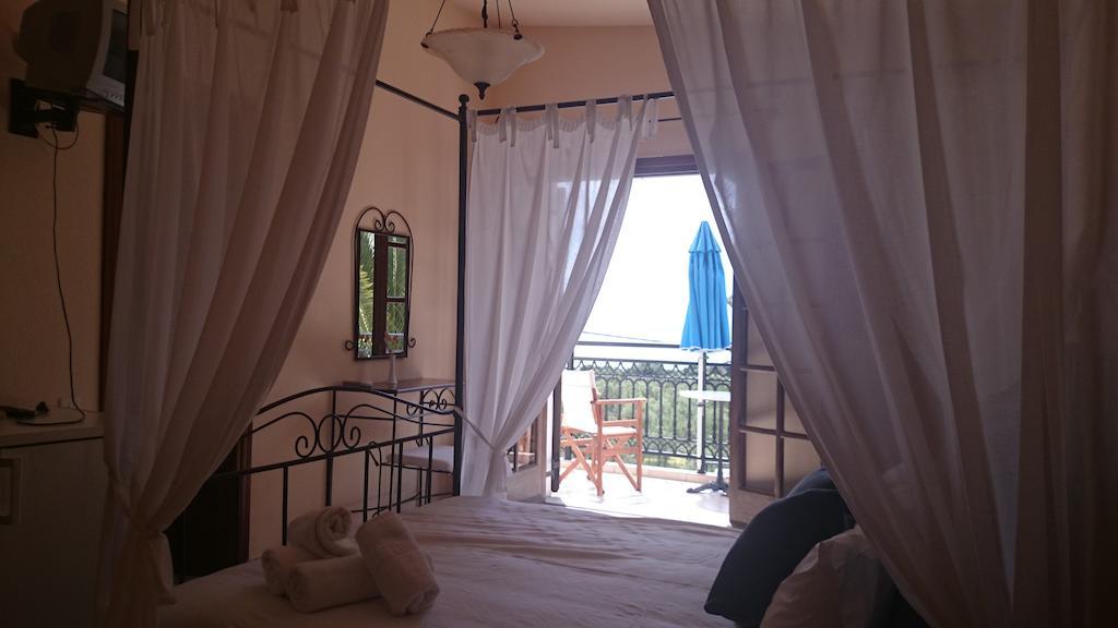 Foivos 2 Hotel Gythio Esterno foto