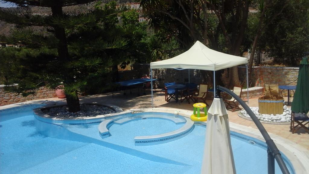 Foivos 2 Hotel Gythio Esterno foto